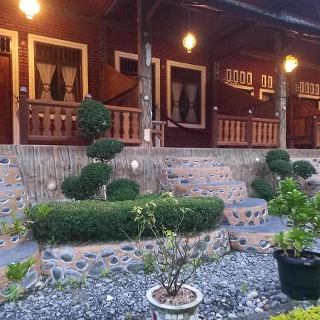 Sahnan Guest House Bukit Lawang Bagian luar foto