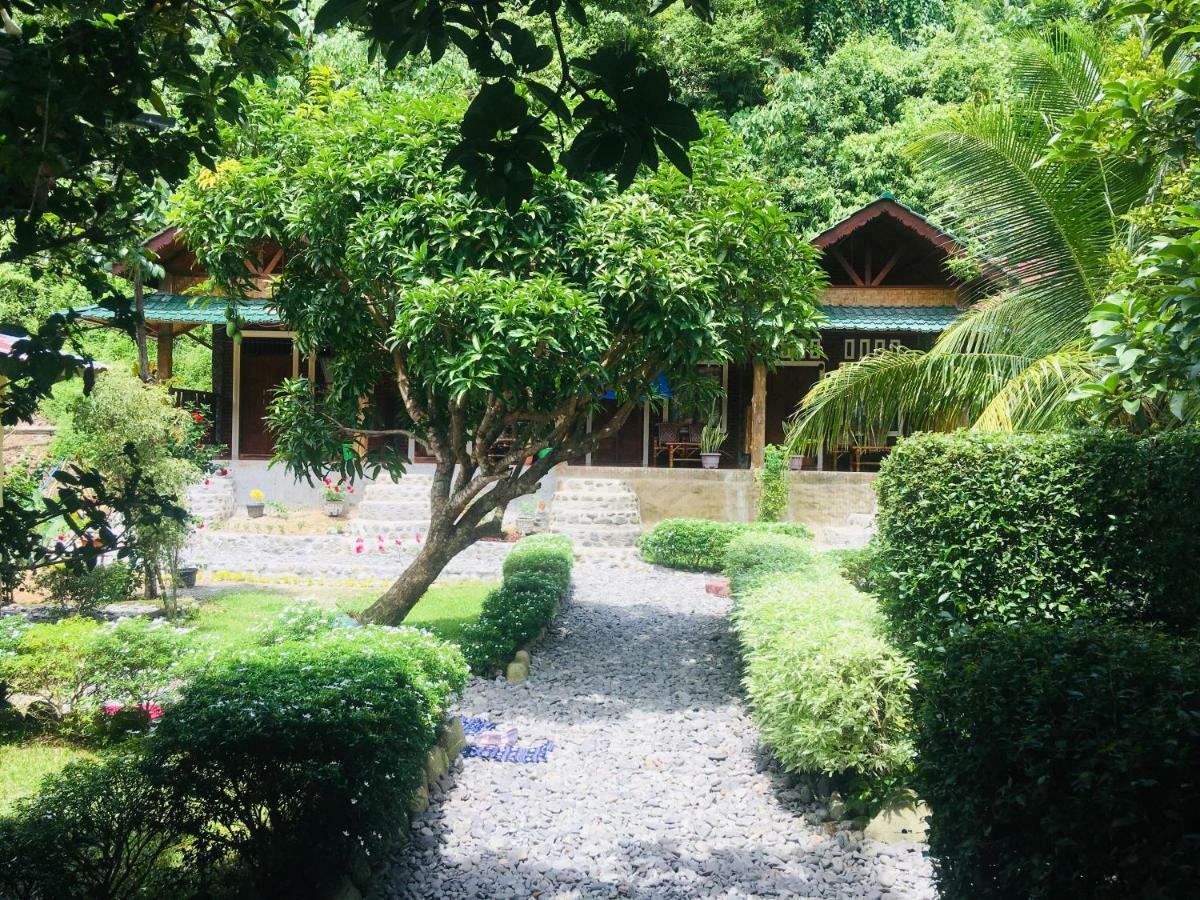 Sahnan Guest House Bukit Lawang Bagian luar foto